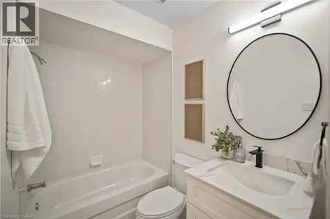 320 Hamilton Drive Ancaster ON L9G 4W6