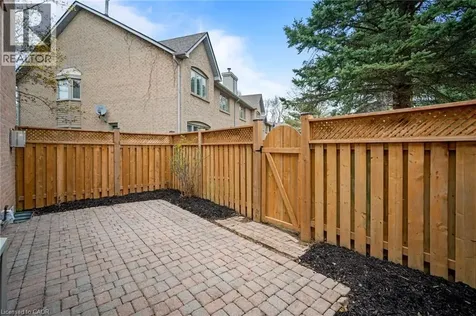 320 Hamilton Drive Ancaster ON L9G 4W6