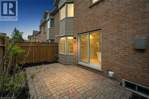 320 Hamilton Drive Ancaster ON L9G 4W6