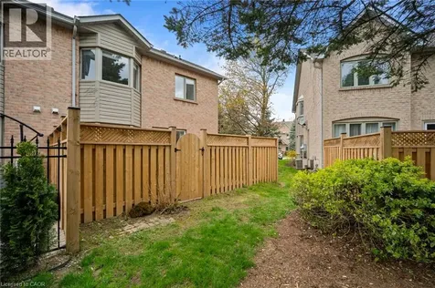 320 Hamilton Drive Ancaster ON L9G 4W6
