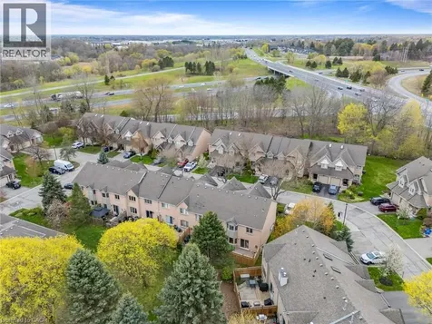 320 Hamilton Drive Ancaster ON L9G 4W6