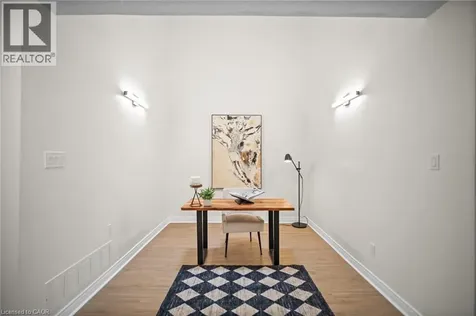 320 Hamilton Drive Ancaster ON L9G 4W6