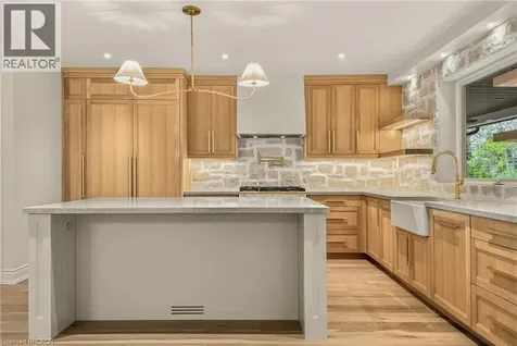 393 Hess Street South Hamilton ON L8P 3R2