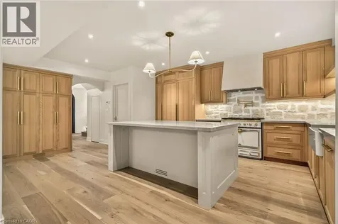 393 Hess Street South Hamilton ON L8P 3R2