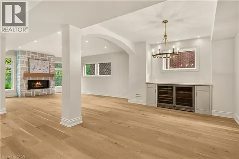 393 Hess Street South Hamilton ON L8P 3R2