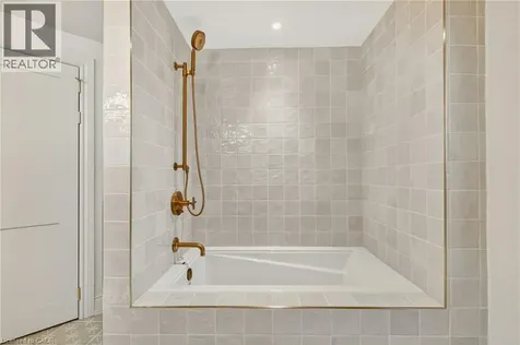 393 Hess Street South Hamilton ON L8P 3R2