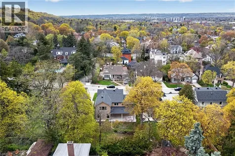 393 Hess Street South Hamilton ON L8P 3R2