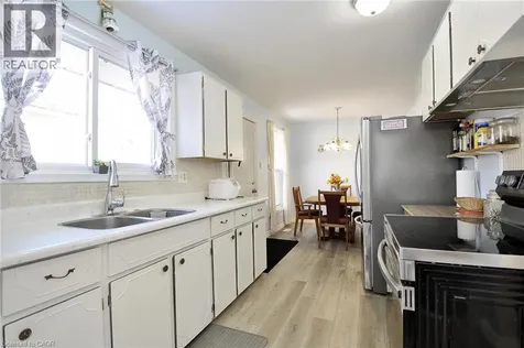 104 Milford Avenue Waterloo ON N2L 3Z3