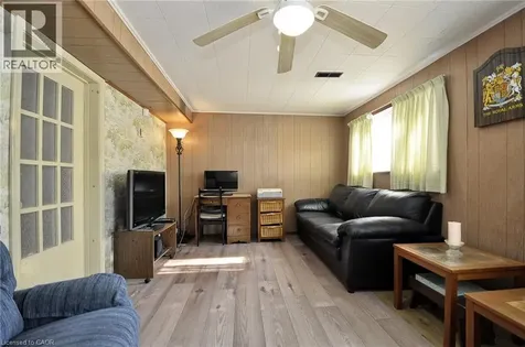 104 Milford Avenue Waterloo ON N2L 3Z3