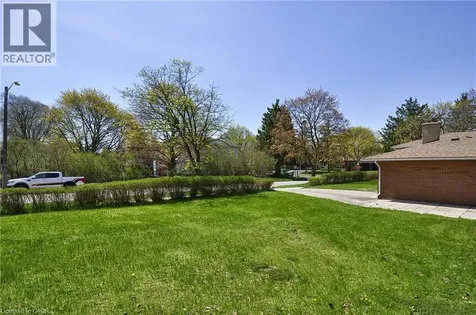 104 Milford Avenue Waterloo ON N2L 3Z3