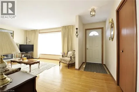 104 Milford Avenue Waterloo ON N2L 3Z3