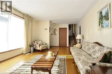 104 Milford Avenue Waterloo ON N2L 3Z3