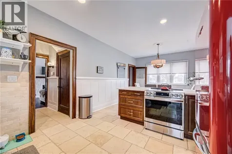 53 Lincoln Avenue Cambridge ON N1R 4W6