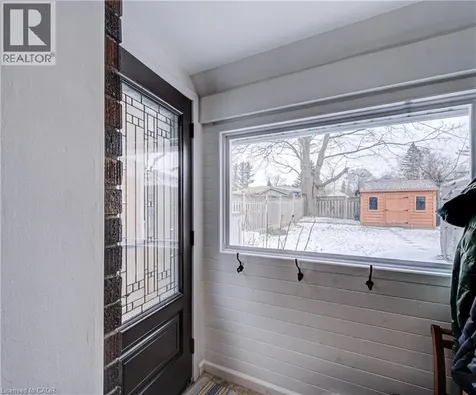 53 Lincoln Avenue Cambridge ON N1R 4W6