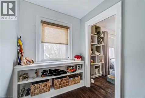 53 Lincoln Avenue Cambridge ON N1R 4W6