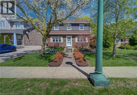 53 Lincoln Avenue Cambridge ON N1R 4W6