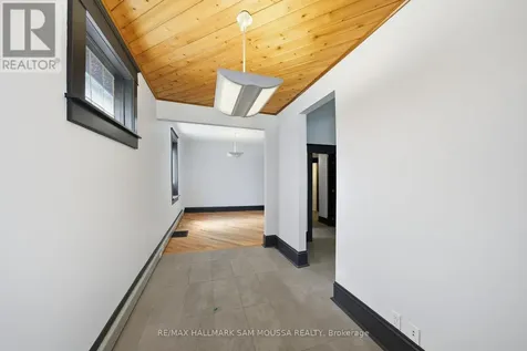 79 Hinton Avenue North Ottawa ON K1Y 0Z7