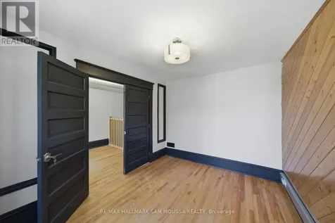 79 Hinton Avenue North Ottawa ON K1Y 0Z7