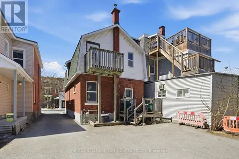 79 Hinton Avenue North Ottawa ON K1Y 0Z7