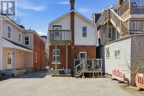 79 Hinton Avenue North Ottawa ON K1Y 0Z7