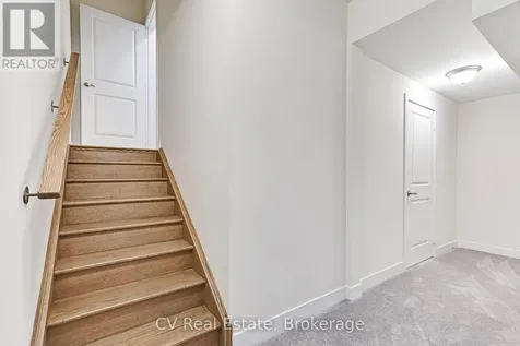 111 Stoneleigh Drive Blue Mountains ON L9Y 4P5
