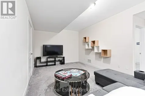 111 Stoneleigh Drive Blue Mountains ON L9Y 4P5