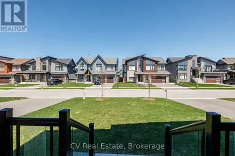 111 Stoneleigh Drive Blue Mountains ON L9Y 4P5