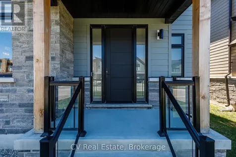 111 Stoneleigh Drive Blue Mountains ON L9Y 4P5