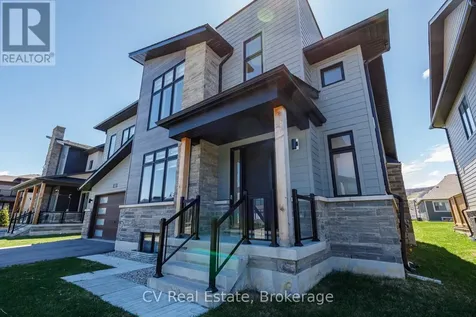 111 Stoneleigh Drive Blue Mountains ON L9Y 4P5