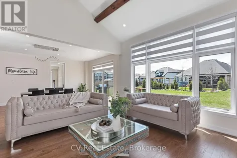 111 Stoneleigh Drive Blue Mountains ON L9Y 4P5
