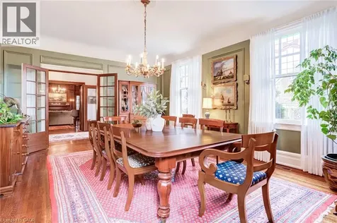 5 Undercliffe Avenue Hamilton ON L8P 3G9