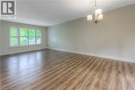 18 Gilston Parkway Paris ON N3L 3K6