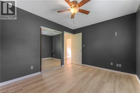 18 Gilston Parkway Paris ON N3L 3K6