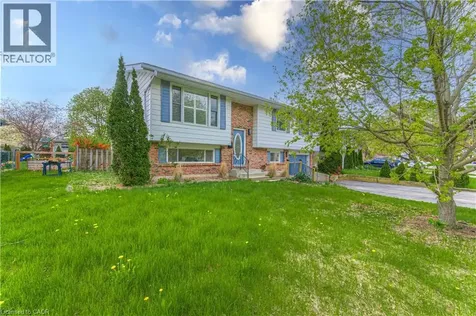 18 Gilston Parkway Paris ON N3L 3K6