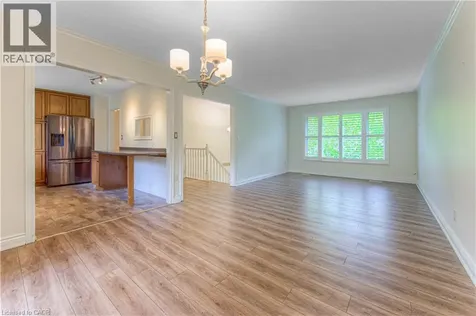 18 Gilston Parkway Paris ON N3L 3K6