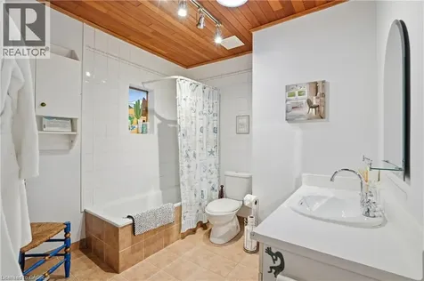 8 Firelane 14d Road Niagara-on-the-lake ON L0S 1J0