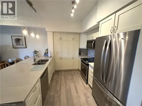 39 Sister Varga Terrace Hamilton ON L9B 0J7