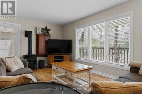 51 Larkwhistle Avenue South Bruce Peninsula ON N0H 2T0