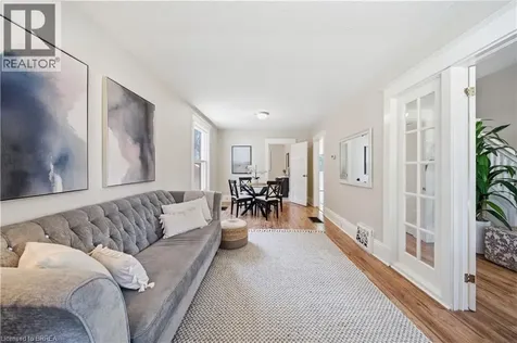 33 Richmond Street Brantford ON N3T 3Y2