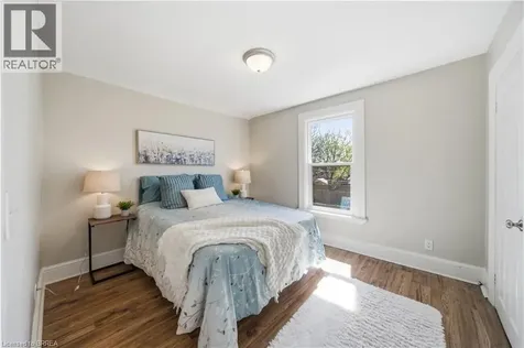 33 Richmond Street Brantford ON N3T 3Y2