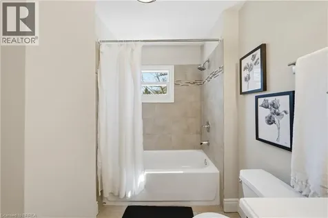 33 Richmond Street Brantford ON N3T 3Y2
