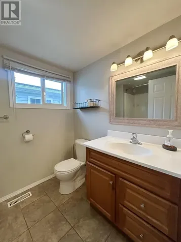 1011 Portage Avenue N Fort Frances ON P9A 2B1