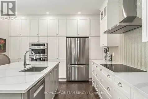 54 Park Road Ottawa ON K1M 0B9