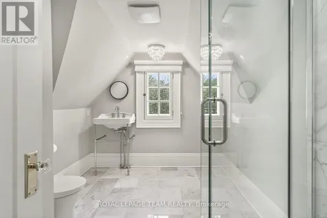 54 Park Road Ottawa ON K1M 0B9