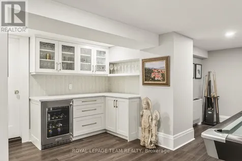 54 Park Road Ottawa ON K1M 0B9