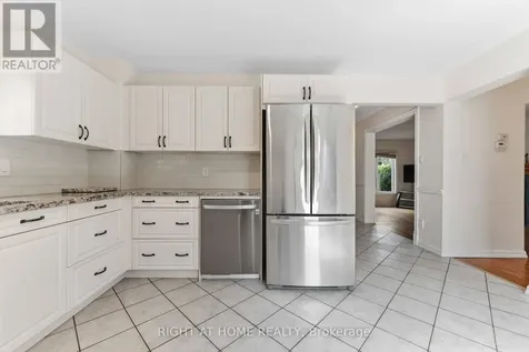 26 Denham Way Ottawa ON K2S 1H5