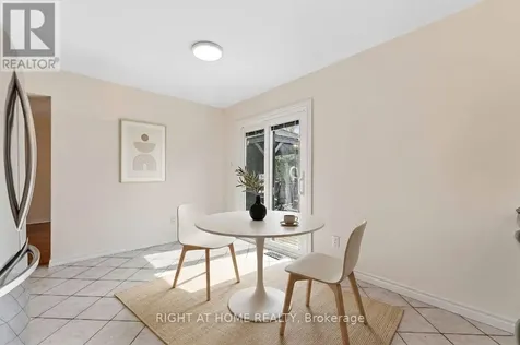 26 Denham Way Ottawa ON K2S 1H5