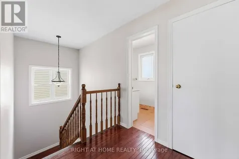 26 Denham Way Ottawa ON K2S 1H5