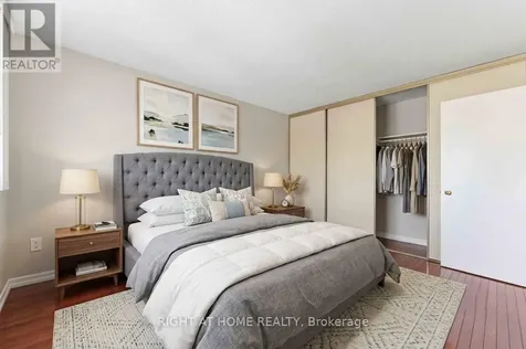 26 Denham Way Ottawa ON K2S 1H5