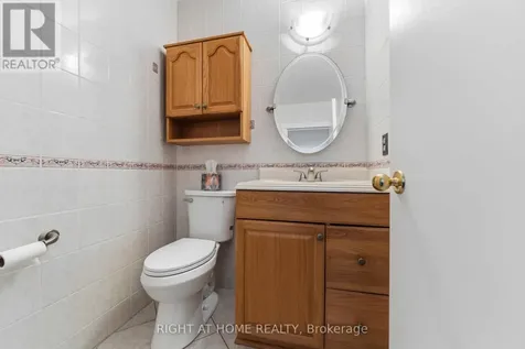 26 Denham Way Ottawa ON K2S 1H5